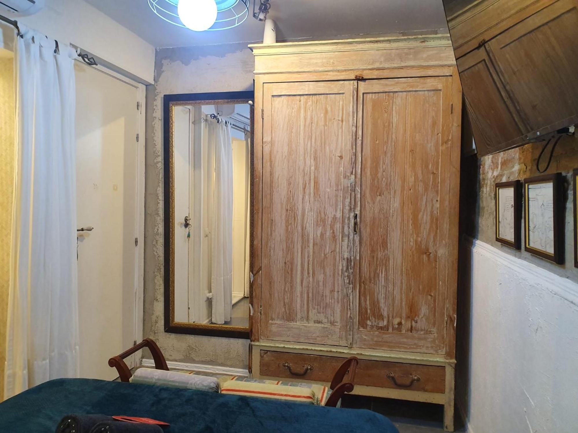 Studio Or Rooms With Private Bathroom Or Rooms With Shared Bathroom Barcelona Kültér fotó