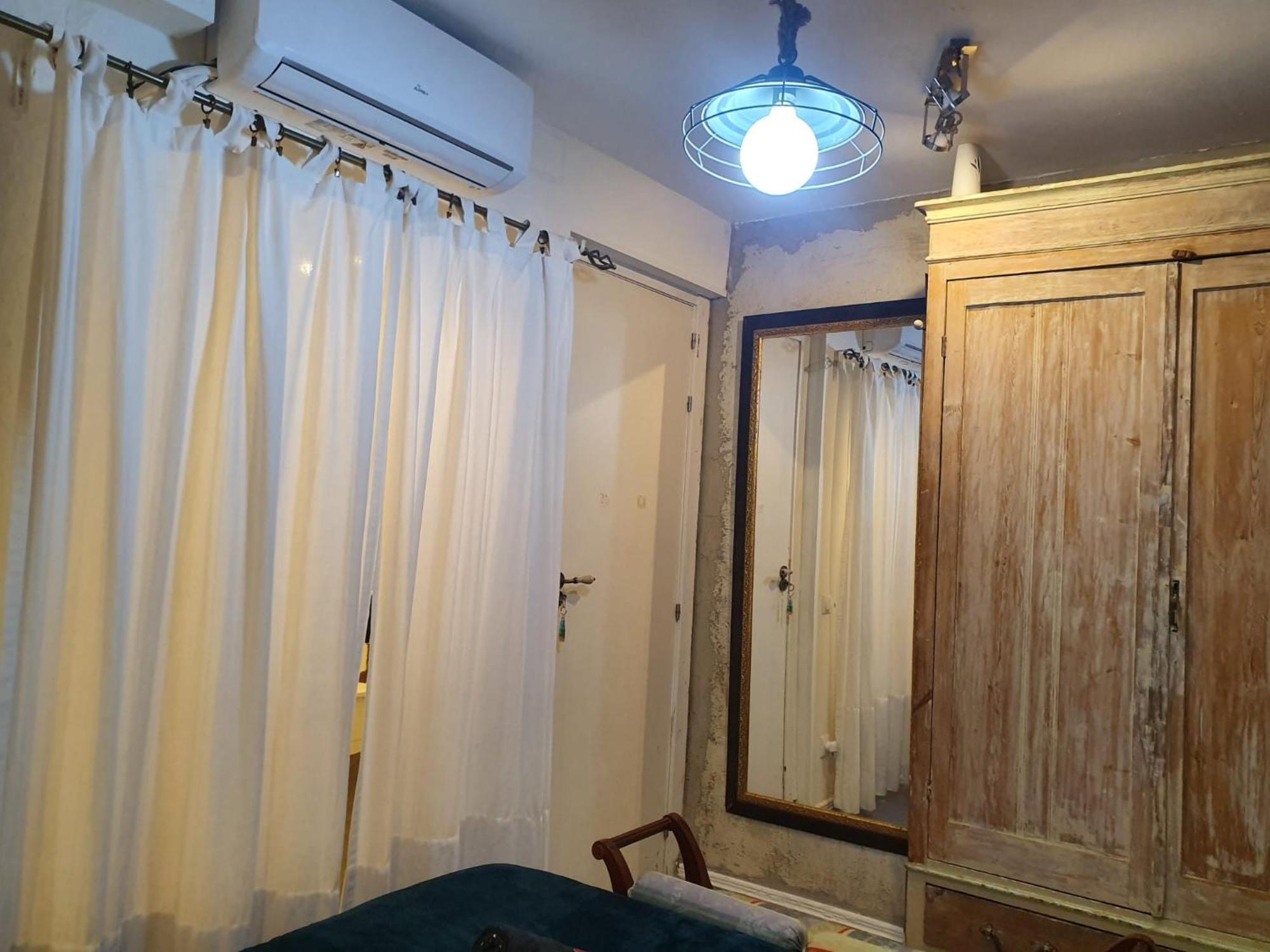 Studio Or Rooms With Private Bathroom Or Rooms With Shared Bathroom Barcelona Kültér fotó